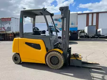 Elektro čtyřkolový VZV 2017  Jungheinrich EFG 535k 3.5t/ 5m/ 2424mh/ 4v (5)