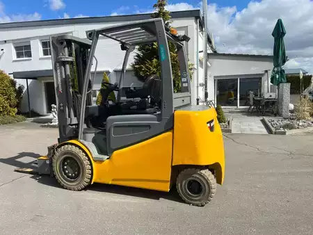 Elektro čtyřkolový VZV 2017  Jungheinrich EFG 535k 3.5t/ 5m/ 2424mh/ 4v (7)