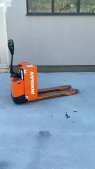 Transpalettes électriques 2018  Doosan LEDH20 M (3)
