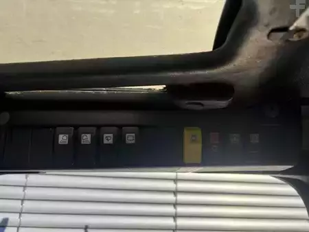 Carrelli elevatori diesel 2011  Linde H18D (19)