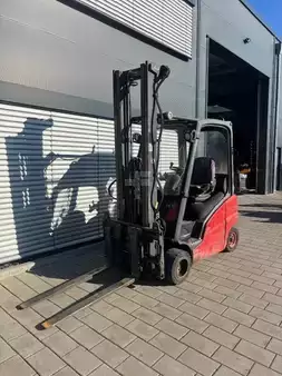 Carrelli elevatori diesel 2011  Linde H18D (2)