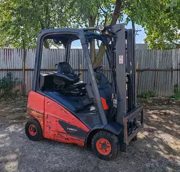 Treibgasstapler 2017  Linde H14T-01 (1)