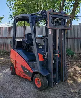 Treibgasstapler 2017  Linde H14T-01 (5)