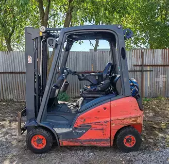Treibgasstapler 2017  Linde H14T-01 (2)
