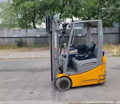 Elektro tříkolové VZV 2019  Jungheinrich EFG 213 Li-ion (6)