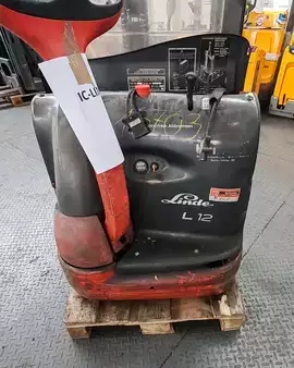 Magasemelésű béka 1998  Linde L12 defect (3)