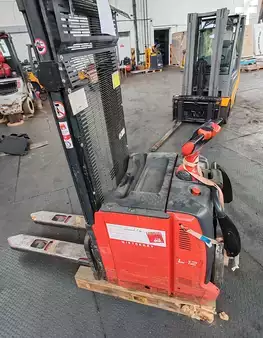 Magasemelésű béka 2013  Linde L12AP DEFECT (1)