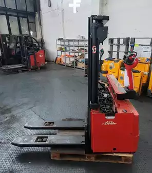 Magasemelésű béka - Linde L14 battery problem (1)