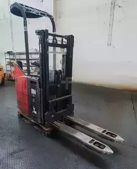 Magasemelésű béka 2016  Linde L12 defect (1)