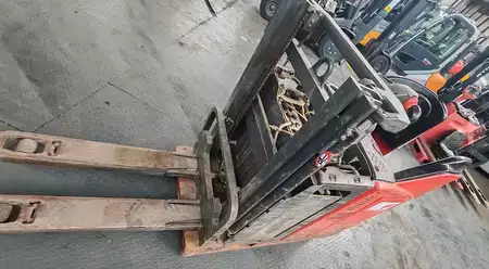 Magasemelésű béka - Linde L12 battery problem (1)
