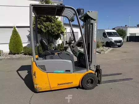 Electric - 3 wheels 2021  Jungheinrich EFG115 4.5m/ 2021y/ 828h (2)