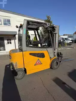 Elektryczne 4-kołowe 2018  Jungheinrich EFG S30 4.7m/ 4v/ 5379h (11)