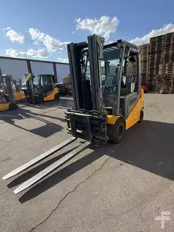 Elektryczne 4-kołowe 2018  Jungheinrich EFG S30 4.7m/ 4v/ 5379h (4)