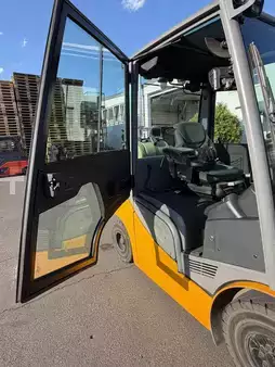 Wózki gazowe 2018  Jungheinrich TFG 425s 4v/ 2984h (12)