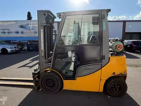 Wózki gazowe 2018  Jungheinrich TFG 425s 4v/ 2984h (6)