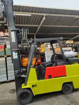Carretilla compacta  Clark C 500 135 (1)