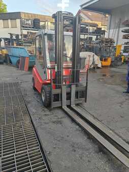 Carrelli elevatori diesel 2004  BT CBD35 (20)