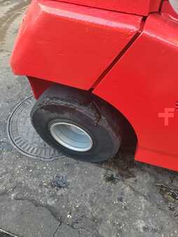 Carrelli elevatori diesel 2004  BT CBD35 (9)
