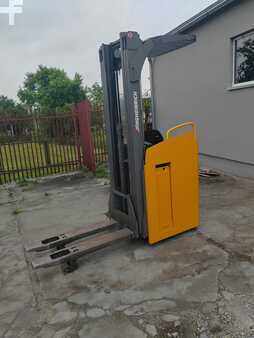 Wózek wysokiego podnoszenia z fotelem 2018  Jungheinrich ESC214z initial lift (1)