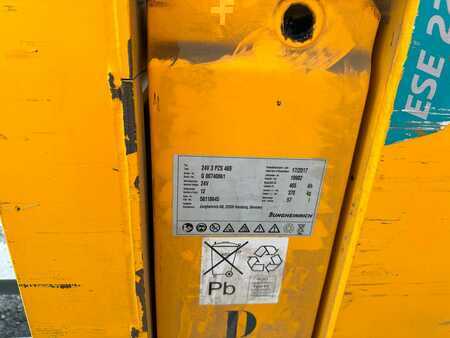 Porta-paletes elétrico 2017  Jungheinrich ESE220 2400mm (5)