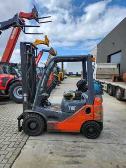 Propane Forklifts 2017  Toyota 02-8FGF15 (2)