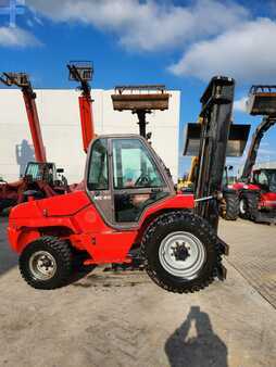 Carrelli fuoristrada 4x4 2005  Manitou MC40 (6)