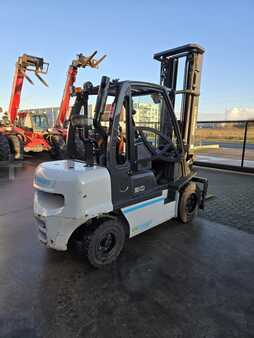 Dieselstapler 2019  Unicarriers YG1D2A30Q (5)