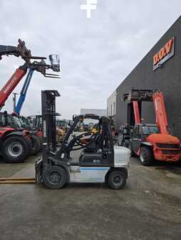 Carretilla elevadora diésel 2019 Unicarriers YG1D2A30Q (3)