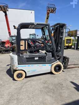 Elektryczne 4-kołowe 2020  Unicarriers G1Q2L30Q (7)