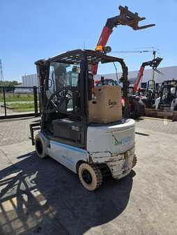 Elektryczne 4-kołowe 2020  Unicarriers G1Q2L30Q (4)