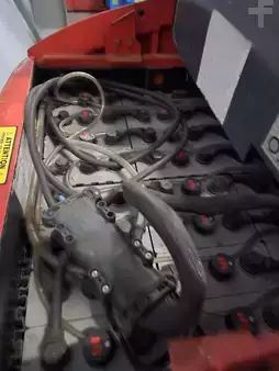 Elektro čtyřkolový VZV 2010  Manitou ARTIC 18 (3)