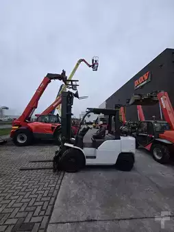 Chariots élévateurs GPL 2012  Unicarriers GX 45 (3)