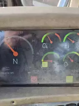 Diesel truck 2013  Svetruck 1060 (7)