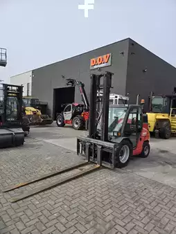 Terrängtruck 2017  Manitou MSI 30 (1)