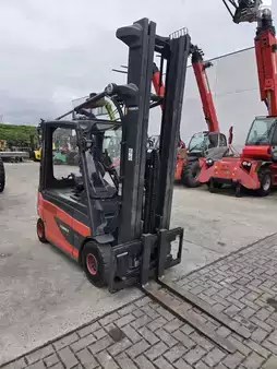 Elektro 4 Rad 2018  Linde E30L-01 (5)