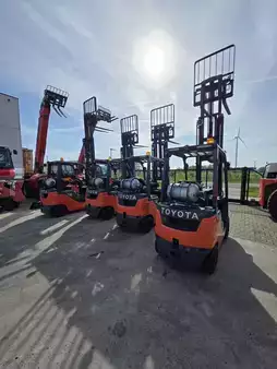 Gasoltruck 2023  Toyota 02-8FGF18 (15)