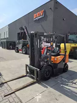Chariots élévateurs diesel 2019  Doosan D25GP (1)