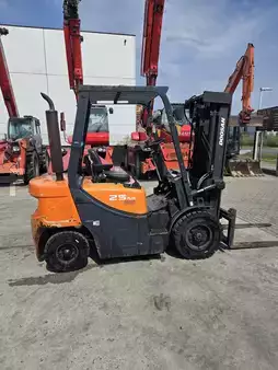 Chariots élévateurs diesel 2019  Doosan D25GP (5)