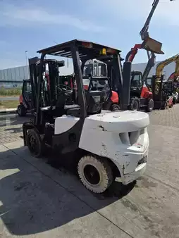 Chariots élévateurs diesel 2019  Doosan D30GP (11)