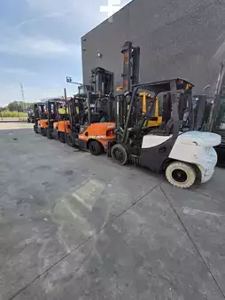 Chariots élévateurs diesel 2019  Doosan D30GP (8)