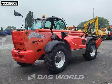 Verreikers (vast) 2012  Manitou MT1440 (6)