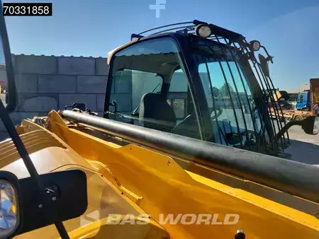 Verreikers (vast) 2022  JCB 540-140 Sway - A/C (17)