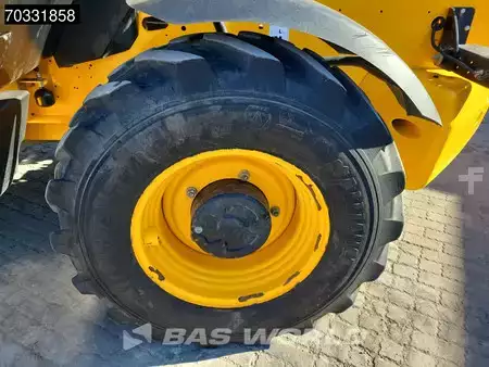 Verreikers (vast) 2022  JCB 540-140 Sway - A/C (21)