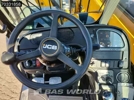 Verreikers (vast) 2022  JCB 540-140 Sway - A/C (26)