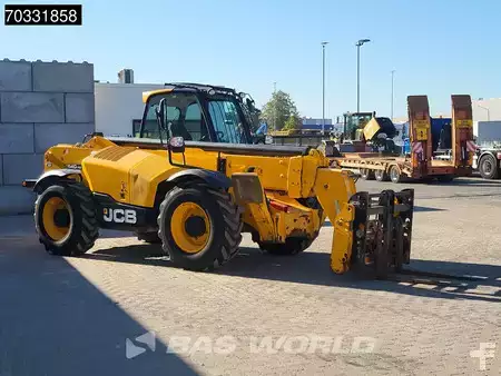 Verreikers (vast) 2022  JCB 540-140 Sway - A/C (9)