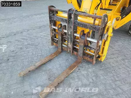 Telehandler Fixed 2022  JCB 540-140 Sway - A/C (13)