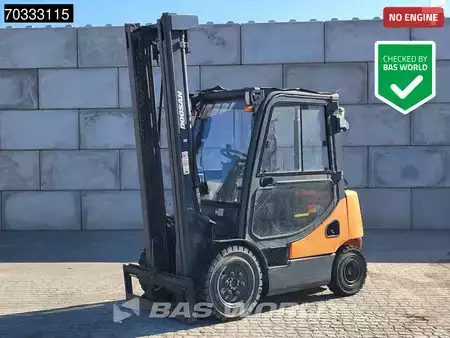 Diesel heftrucks 2015  Doosan D25S -5 MISSING Engine & Seat (1)