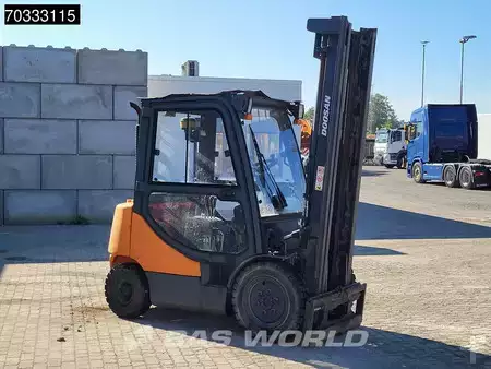 Diesel heftrucks 2015  Doosan D25S -5 MISSING Engine & Seat (7)