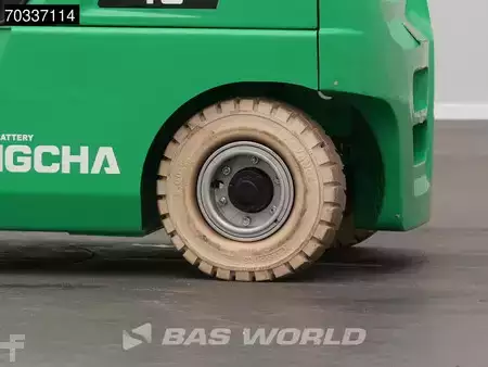 Chariots électriques à 4 roues 2023  HC (Hangcha) CPD18 Electric Li-ion Forklift - Triplex - Warranty (24)