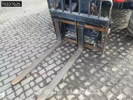 Ładowarki teleskopowe 2022  Manitou MT933 A/C (17)
